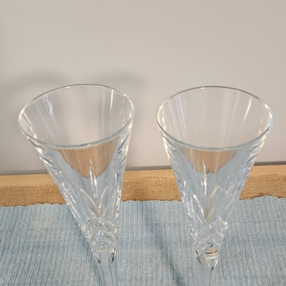 New Pair of Crystal Champagne Flutes - Picture 10 of 13